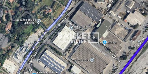 Участок, Carros, Alpes-Maritimes