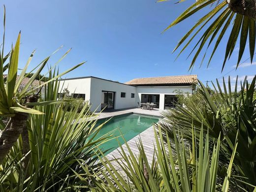 Casa di lusso a Gujan-Mestras, Gironda