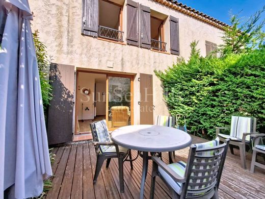 ﺷﻘﺔ ﻓﻲ نيس, Alpes-Maritimes