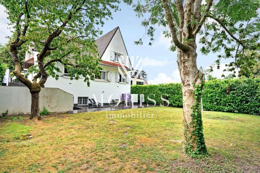 Luxe woning in Claye-Souilly, Seine-et-Marne