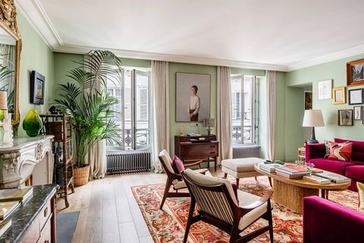 Apartment in Saint-Germain, Odéon, Monnaie, Paris