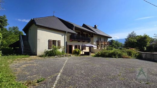 Casa di lusso a Saint-Sulpice, Savoia