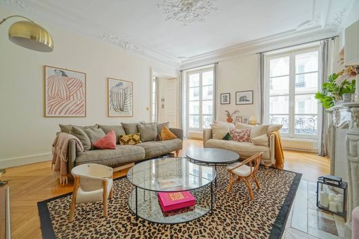 Apartment in Provence-Opéra – Grands Boulevards, Paris