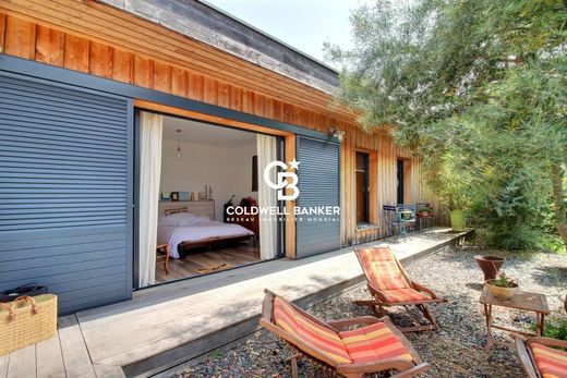Luxury home in Gujan-Mestras, Gironde
