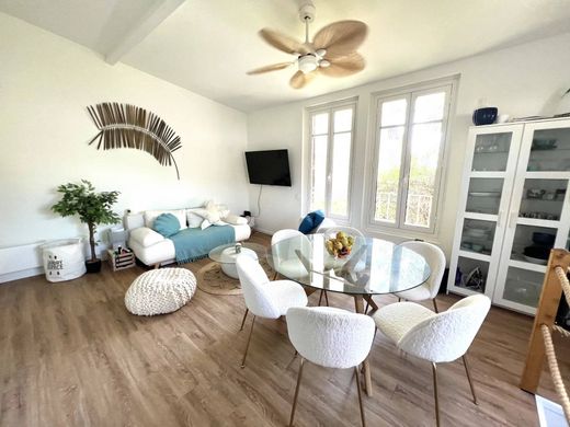 Casa de luxo - Golfe-Juan, Alpes Marítimos