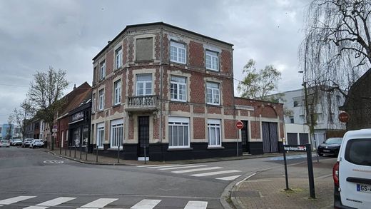Maison de luxe à Neuville-en-Ferrain, Nord