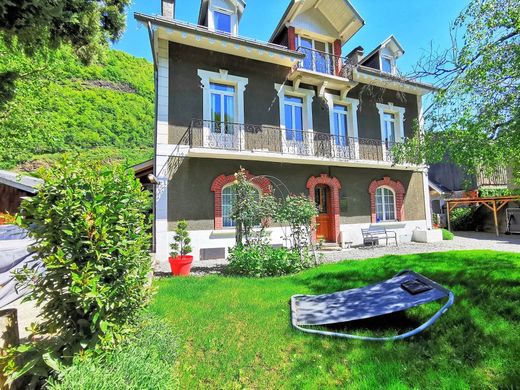 Luxury home in Bagnères-de-Luchon, Upper Garonne