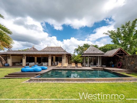 Willa w Tamarin, Black River District