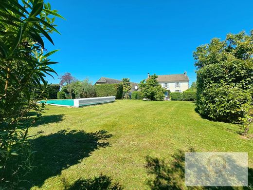 Maison de luxe à Saint-Germé, Gers