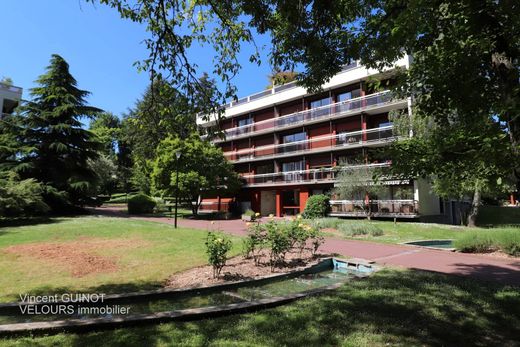 Apartment in Saint-Germain-en-Laye, Yvelines