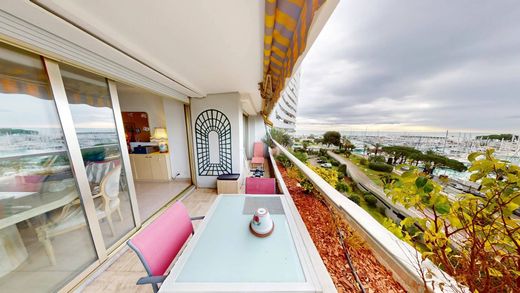 Appartement à Villeneuve-Loubet, Alpes-Maritimes