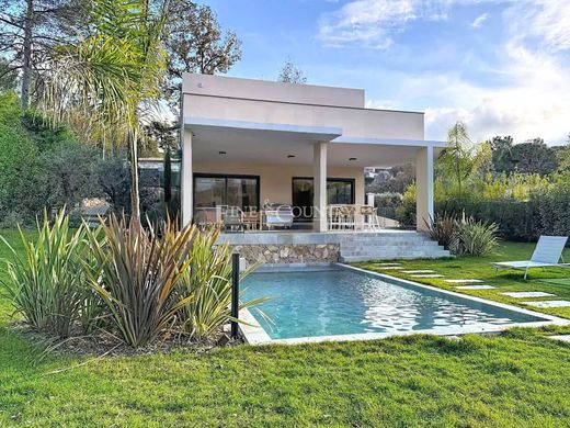 Villa in Valbonne, Alpes-Maritimes