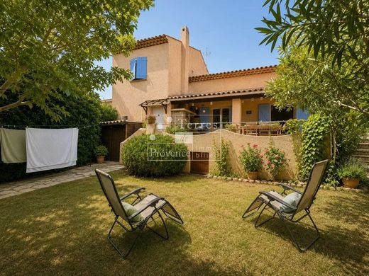 Maison de luxe à Fréjus, Var
