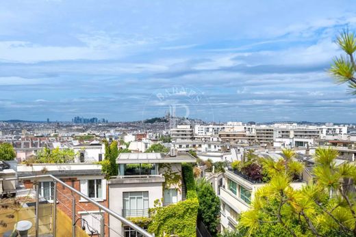 Maison de luxe à Buttes-Chaumont, Villette, Bas Belleville, Paris