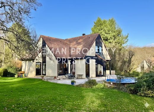 Luxury home in Chevreuse, Yvelines
