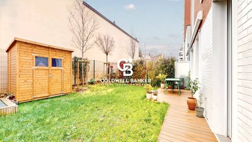 Daire Montrouge, Hauts-de-Seine