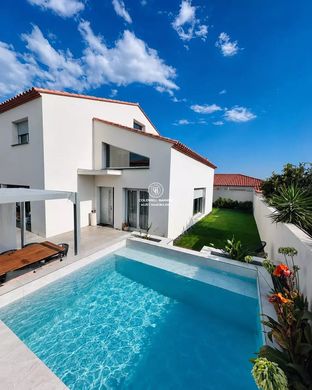 Luxury home in Pollestres, Pyrénées-Orientales