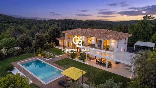 Villa in Roquefort-les-Pins, Alpes-Maritimes