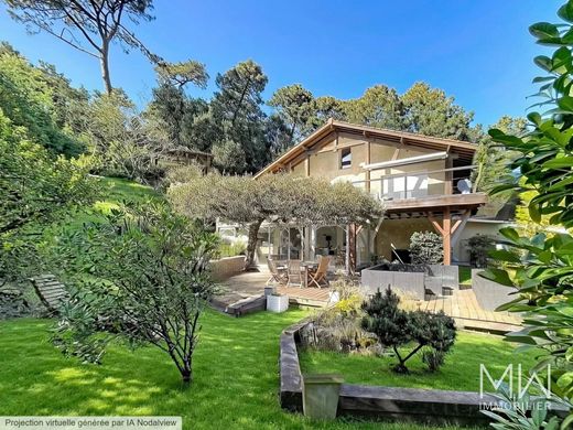 Villa in Lège-Cap-Ferret, Gironde