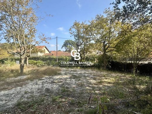 Land in Capbreton, Landes