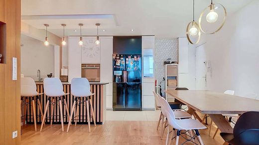 Apartment in Chaville, Hauts-de-Seine