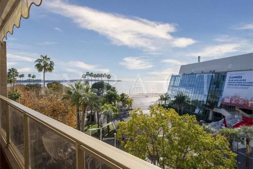 아파트 / 칸, Alpes-Maritimes