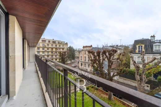 Apartment in Le Chesnay, Yvelines