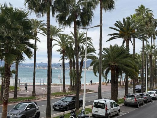 아파트 / 칸, Alpes-Maritimes