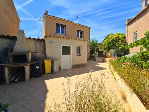 La Ciotat, Bouches-du-Rhôneの高級住宅