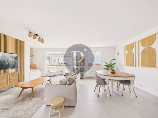 Luxury home in Le Plessis-Robinson, Hauts-de-Seine