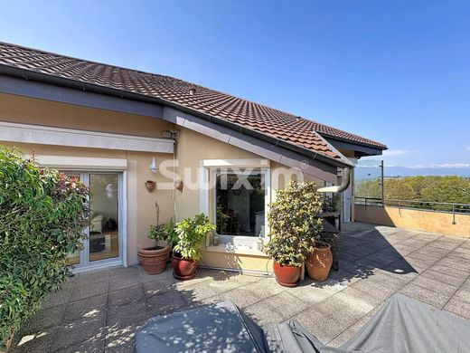 Apartment in Saint-Julien-en-Genevois, Haute-Savoie