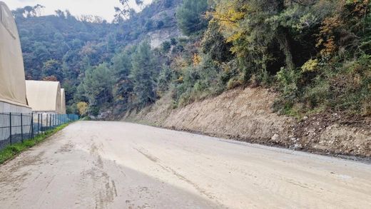 Terreno a Carros, Alpi Marittime