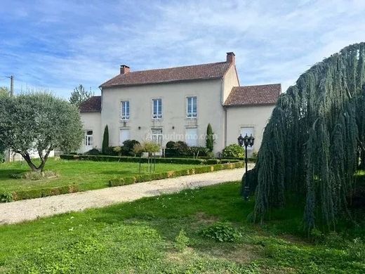 Casa de lujo en La Chapelle-Saint-Aubin, Sarthe