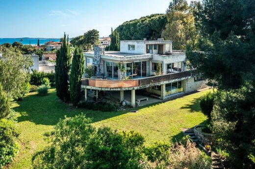 Villa in Cagnes-sur-Mer, Alpes-Maritimes