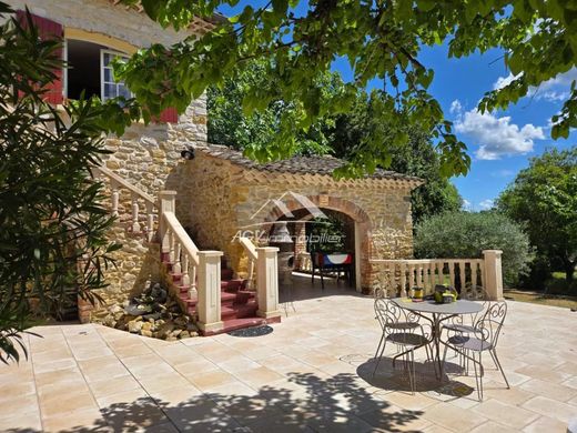 Luxus-Haus in Allègre-les-Fumades, Gard