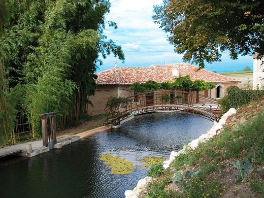 Rural ou fazenda - Jonzac, Charente-Maritime