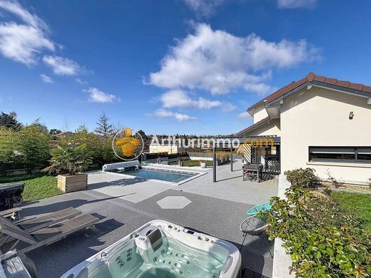 Casa di lusso a Bourgoin-Jallieu, Isère
