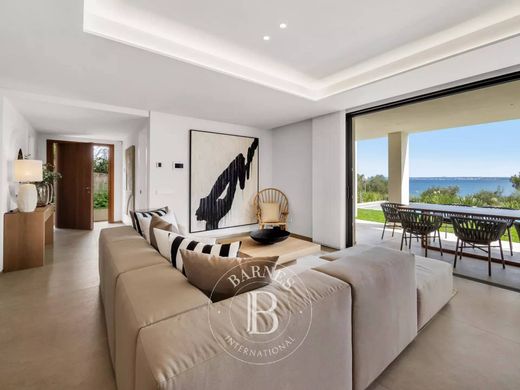 Villa in Alcanada, Province of Balearic Islands