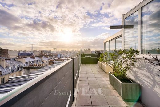 Appartamento a Champs-Elysées, Madeleine, Triangle d’or, Parigi