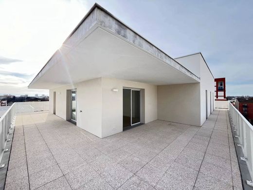 Apartment / Etagenwohnung in Toulouse, Haute-Garonne