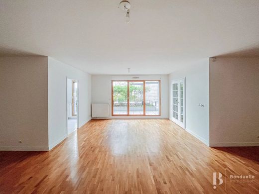 Apartment / Etagenwohnung in Motte-Picquet, Commerce, Necker, Paris