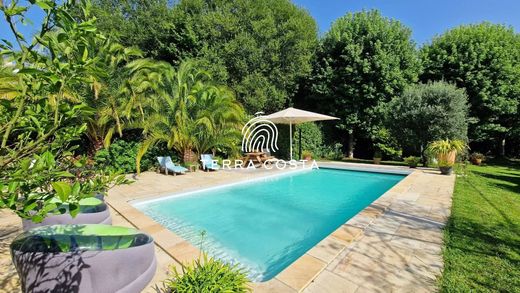Maison de luxe à Villefranque, Pyrénées-Atlantiques