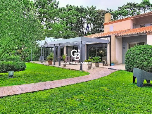 Luxus-Haus in Les Sables-d'Olonne, Vendée