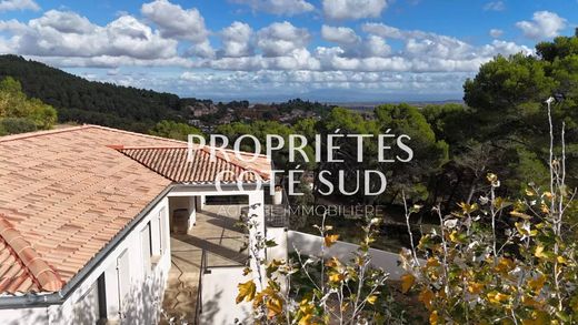 Luxury home in Laudun-l'Ardoise, Gard