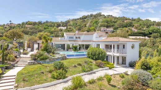 Villa in Les Adrets-de-l'Estérel, Var