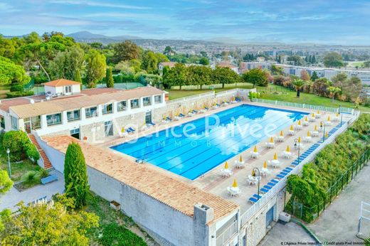 Apartment in Cagnes-sur-Mer, Alpes-Maritimes