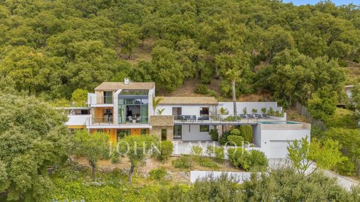 Luxury home in Cavalaire-sur-Mer, Var