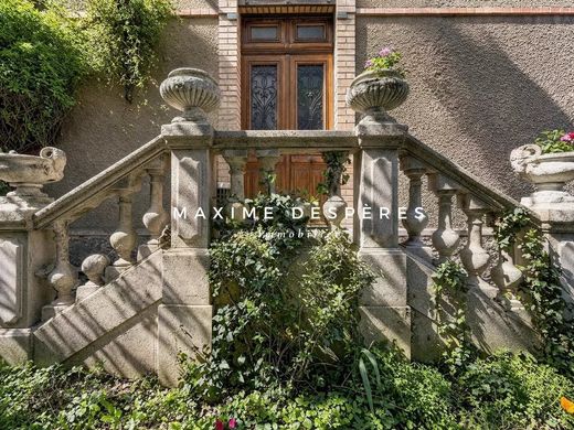 Maison de luxe à Bois-Colombes, Hauts-de-Seine