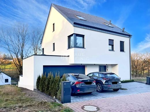 Luxe woning in Fouhren, Tandel