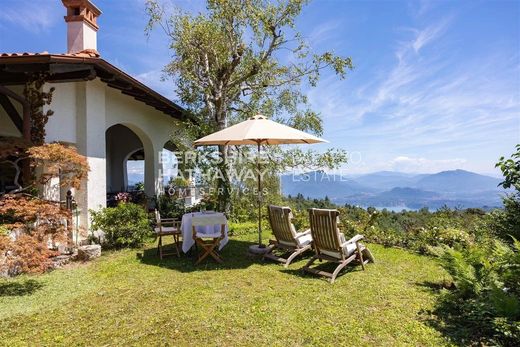 빌라 / Stresa, Provincia Verbano-Cusio-Ossola